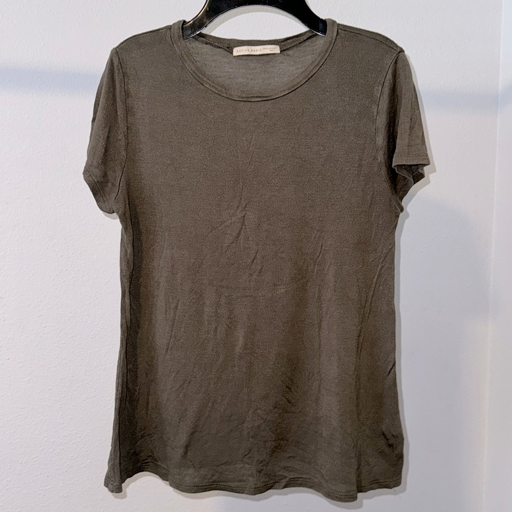 🍀5/$15🍀 Active Basic Size Small Top